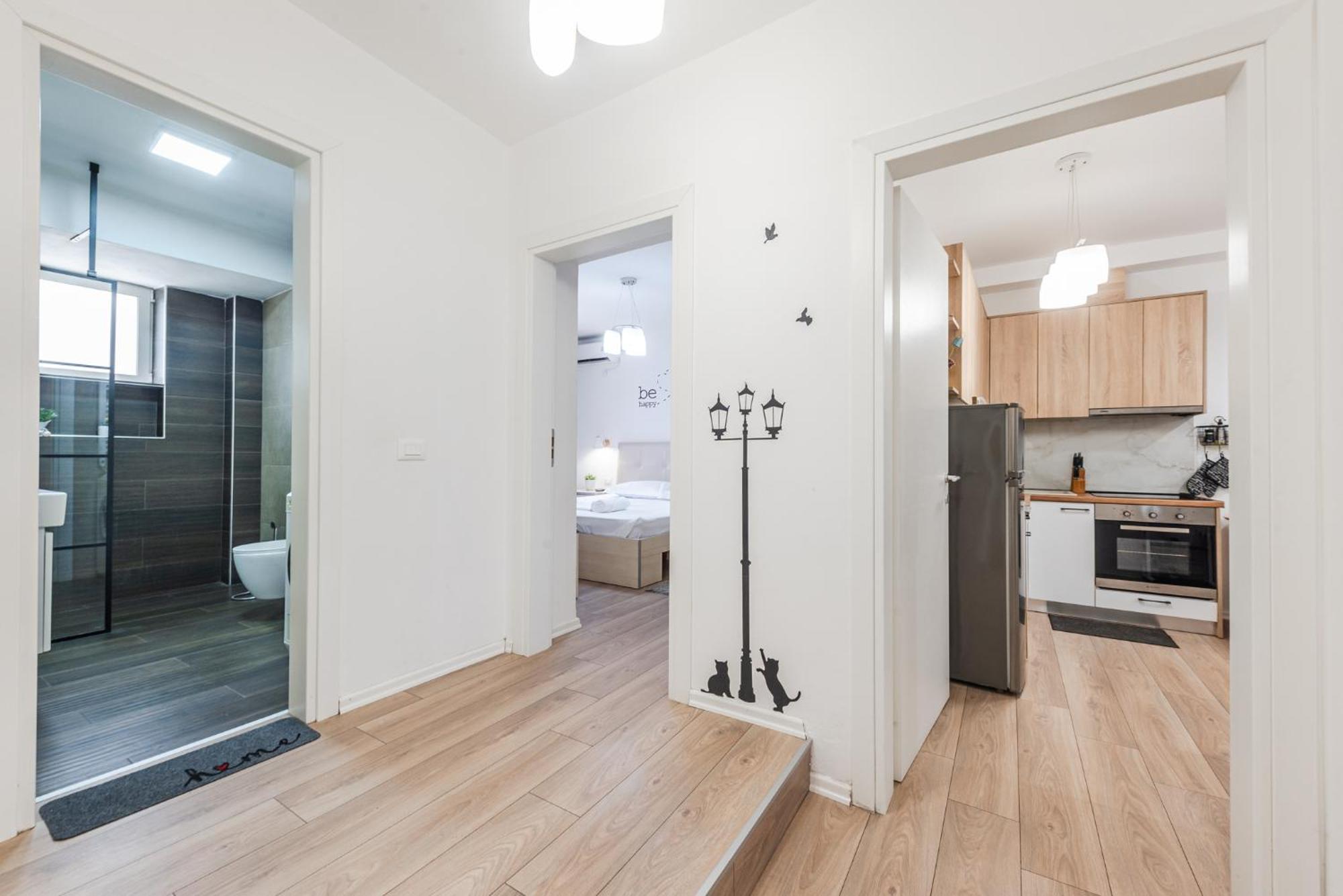 Noir Apartment By Kondo Stays Tirana Eksteriør billede